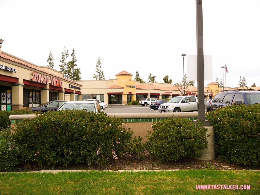 Shakey’s Pizza Parlor from “License to Drive”