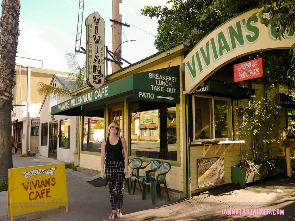 Vivian’s Millennium Caf&eacute;