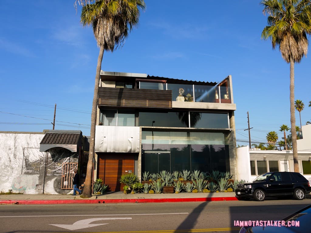 The House from Rihanna’s “Take a Bow” Video