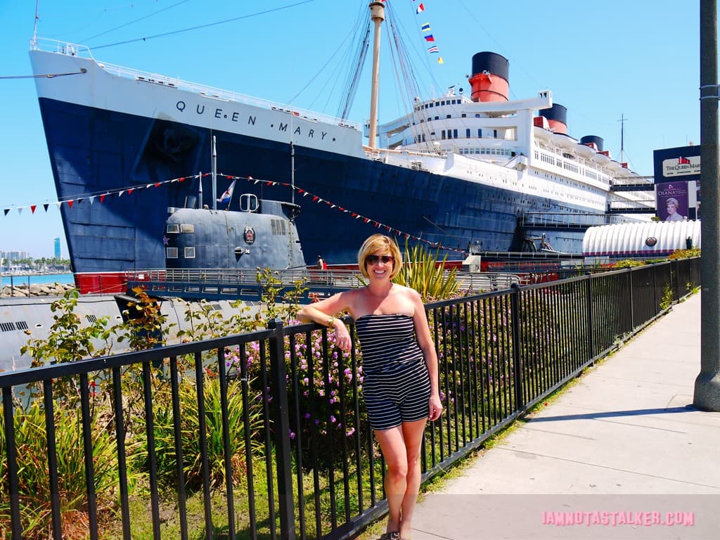 The Queen Mary Observation Bar from “He’s Just Not That Into You”