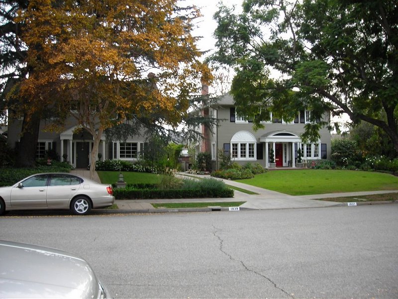 The “13 Going On 30” Houses