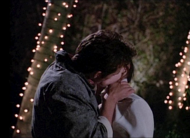Brenda and Dylan’s First Kiss