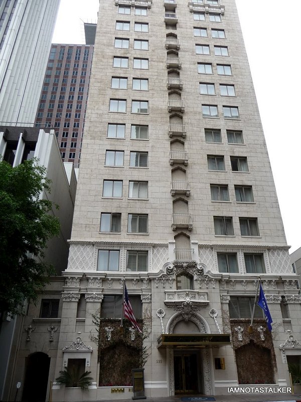 Hilton Checkers Hotel
