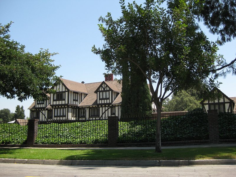 The Starsky & Hutch Mansion