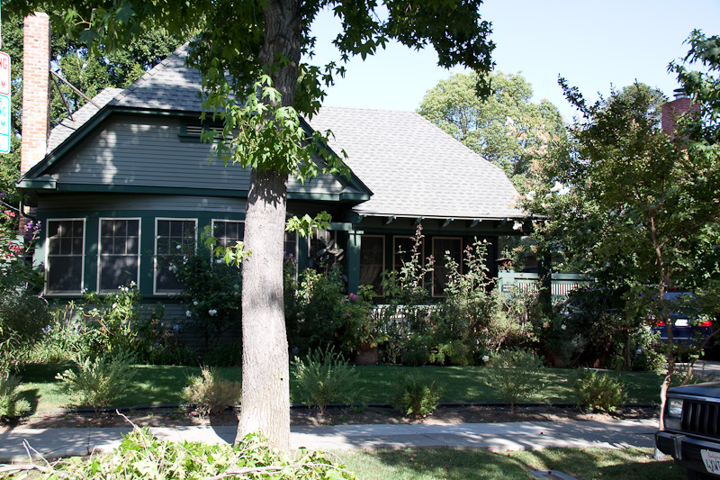 House-From-Win-a-Date-With-Tad-Hamilton-6