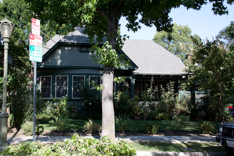 House-From-Win-a-Date-With-Tad-Hamilton-9