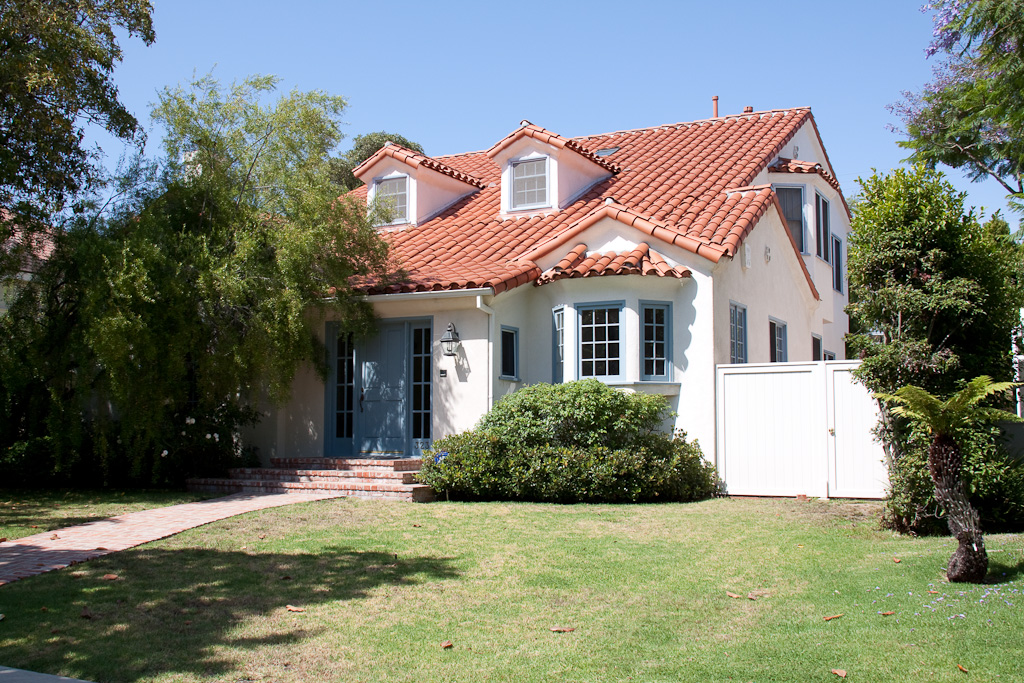 Danny-DeVito-House-From-Twins-1