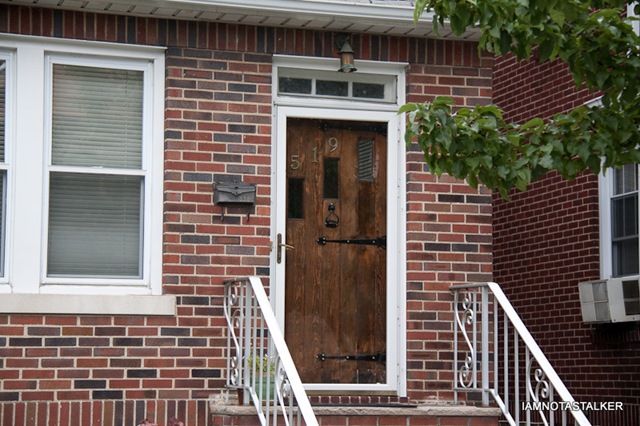 King-of-Queens-House-Cliffside-Park-New-Jersey-6