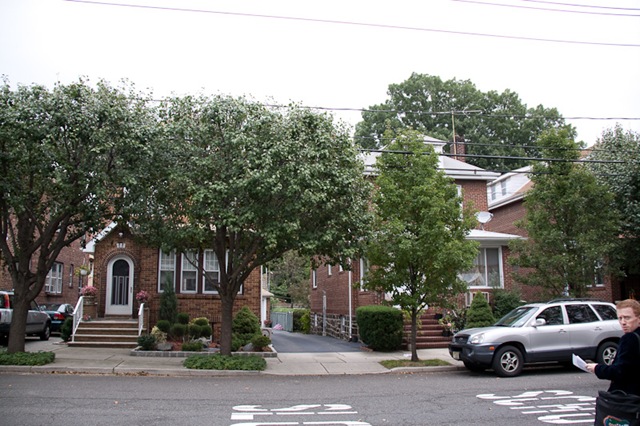 Tom-Hanks-Big-Cliffside-Park-New-Jersey-18
