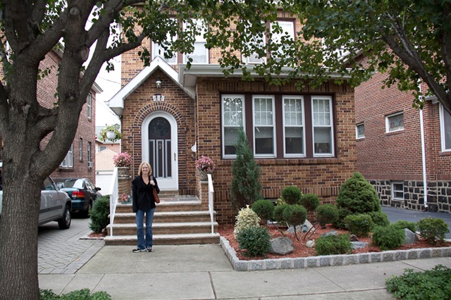Tom-Hanks-Big-Cliffside-Park-New-Jersey-12