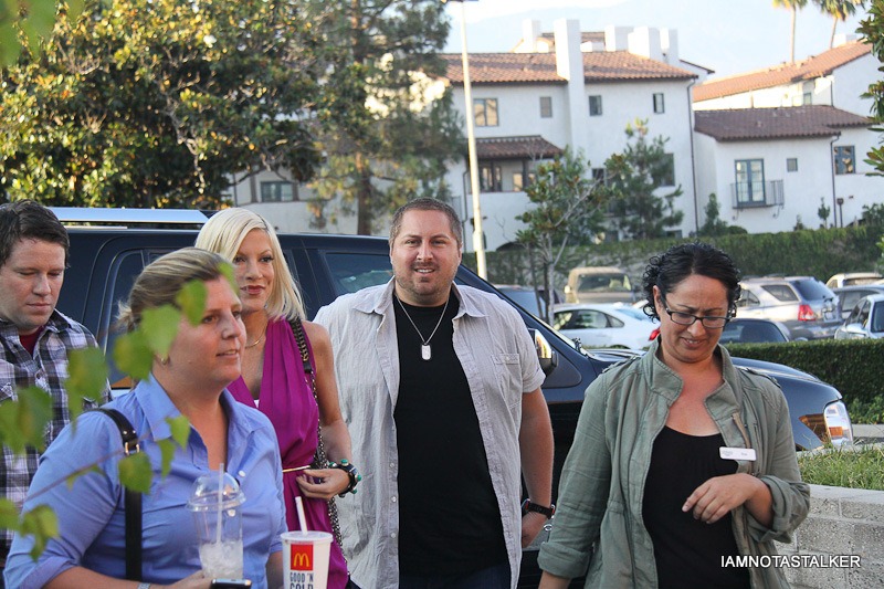 Tori-Spelling-Book-Signing-Vromans-Pasadena-38