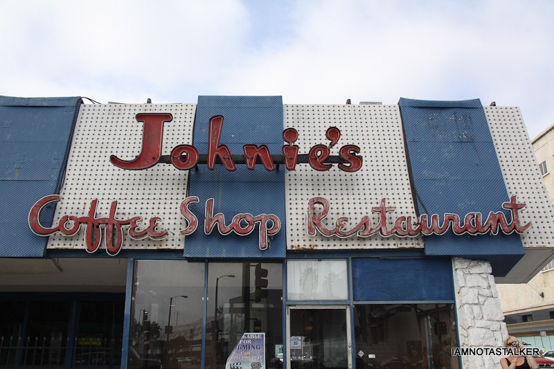 johnies-coffee-shop-8