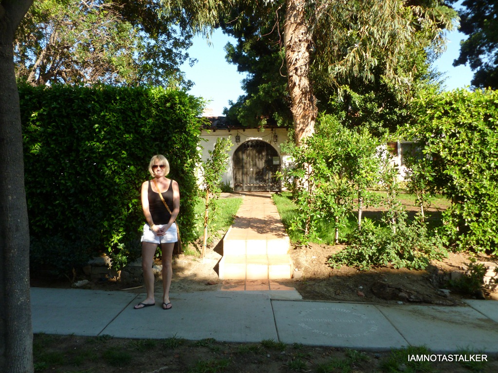 Villa Primavera – The “In a Lonely Place” Apartment Building