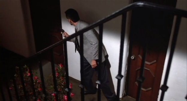 Cop_(1988)-007