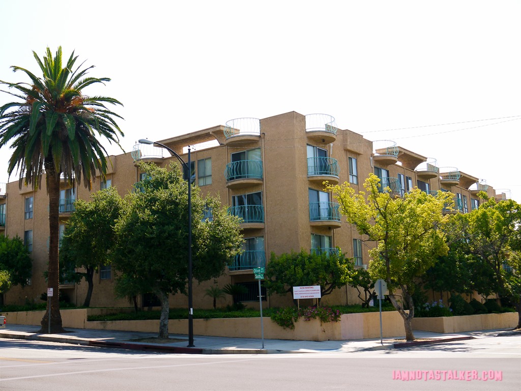Liberace Drug Dealer apartment (13 of 15)