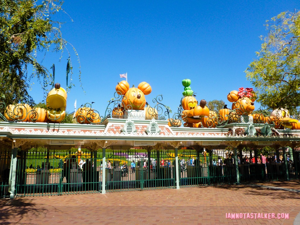 Disneyland Halloween (1 of 17)