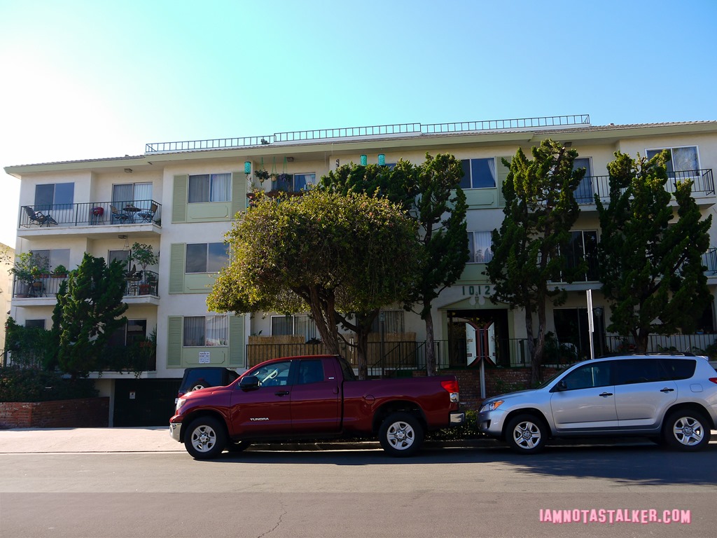 Whitey Bulger apartment building (5 of 7)