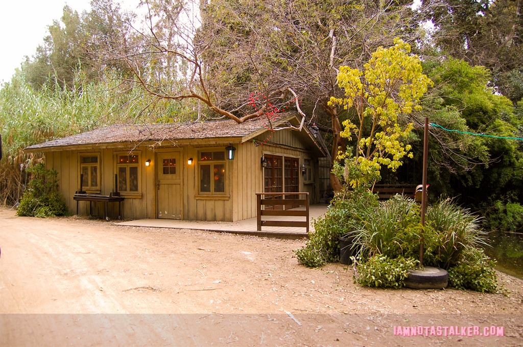 Pretty Little Liars Warner Bros Sets (12 of 25)