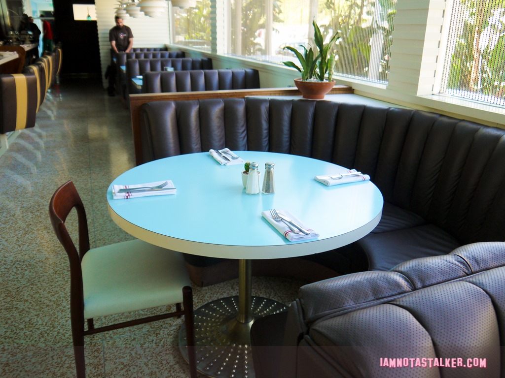 24-7 Restaurant Mary-Kate and Ashley Olsen (11 of 27)
