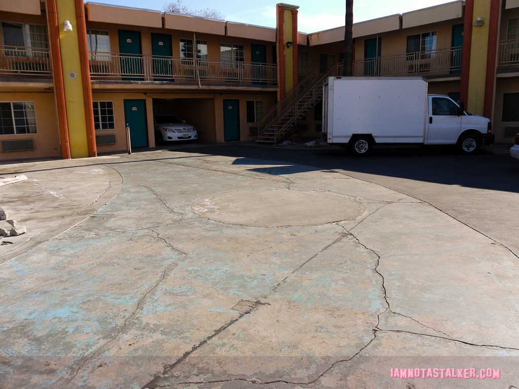 Palm Tree Motel from My Name Is Earl-15