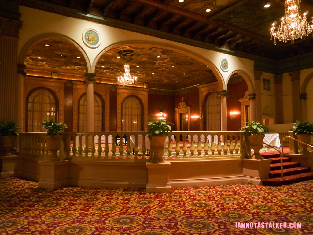 Millennium Biltmore Gold Room from Beverly Hills 90210-12