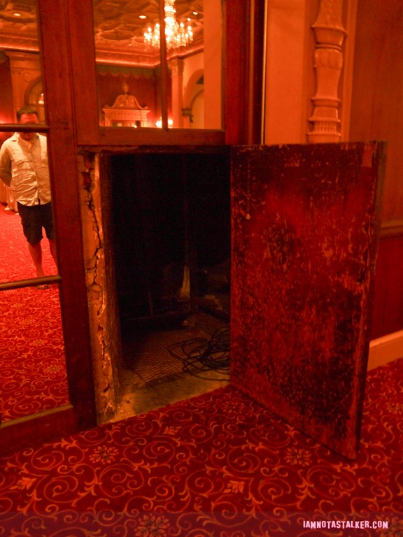 Millennium Biltmore Gold Room from Beverly Hills 90210-1