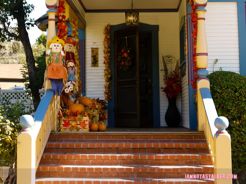 Hocus Pocus Trick or Treating House-1120614