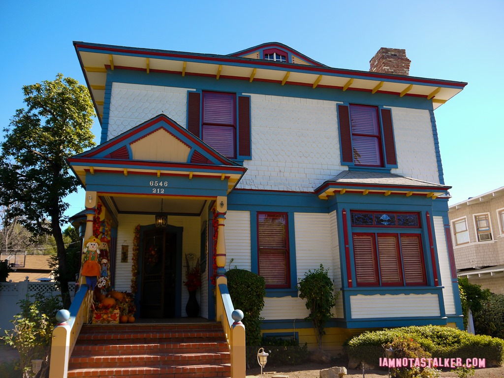 Hocus Pocus Trick or Treating House-1120610