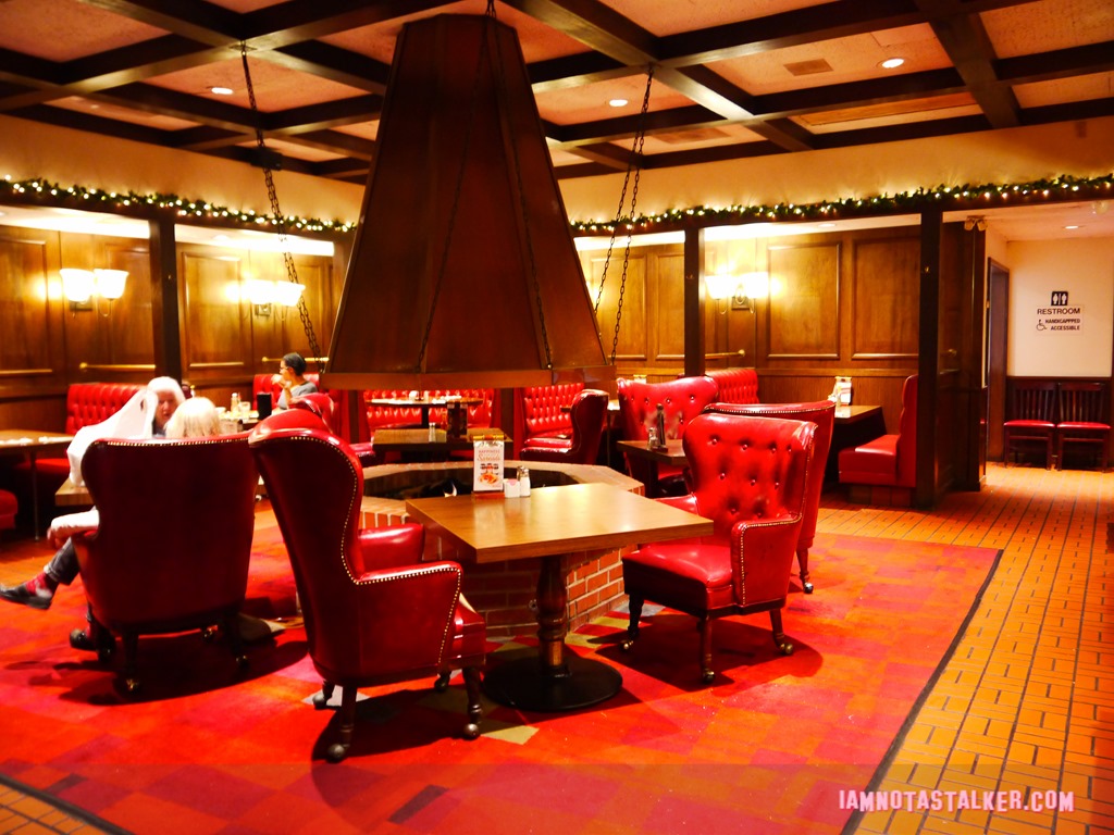 Du-Pars Restaurant and Bakery from Christmas with the Kranks-1190931