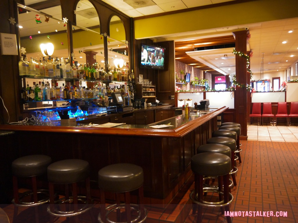 Du-Pars Restaurant and Bakery from Christmas with the Kranks-1190953