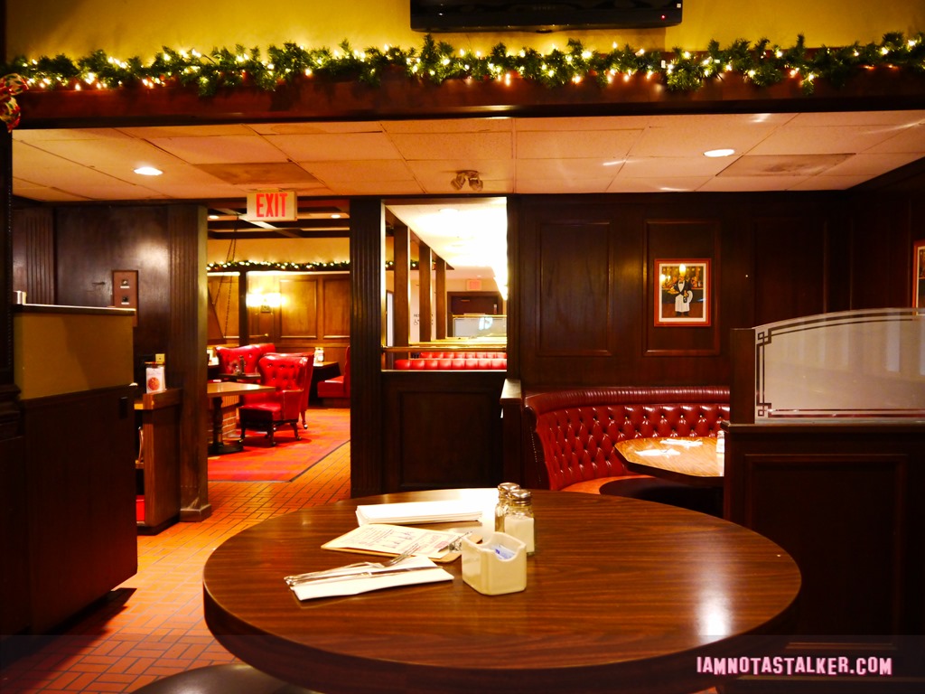 Du-Pars Restaurant and Bakery from Christmas with the Kranks-1190915
