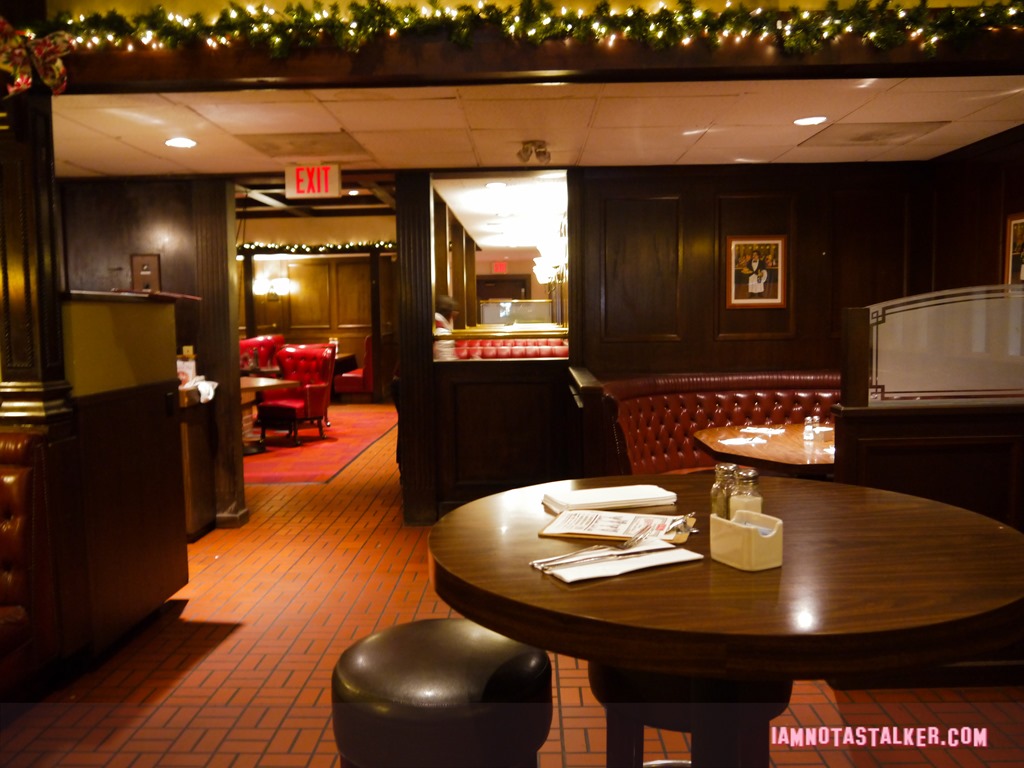 Du-Pars Restaurant and Bakery from Christmas with the Kranks-1190967