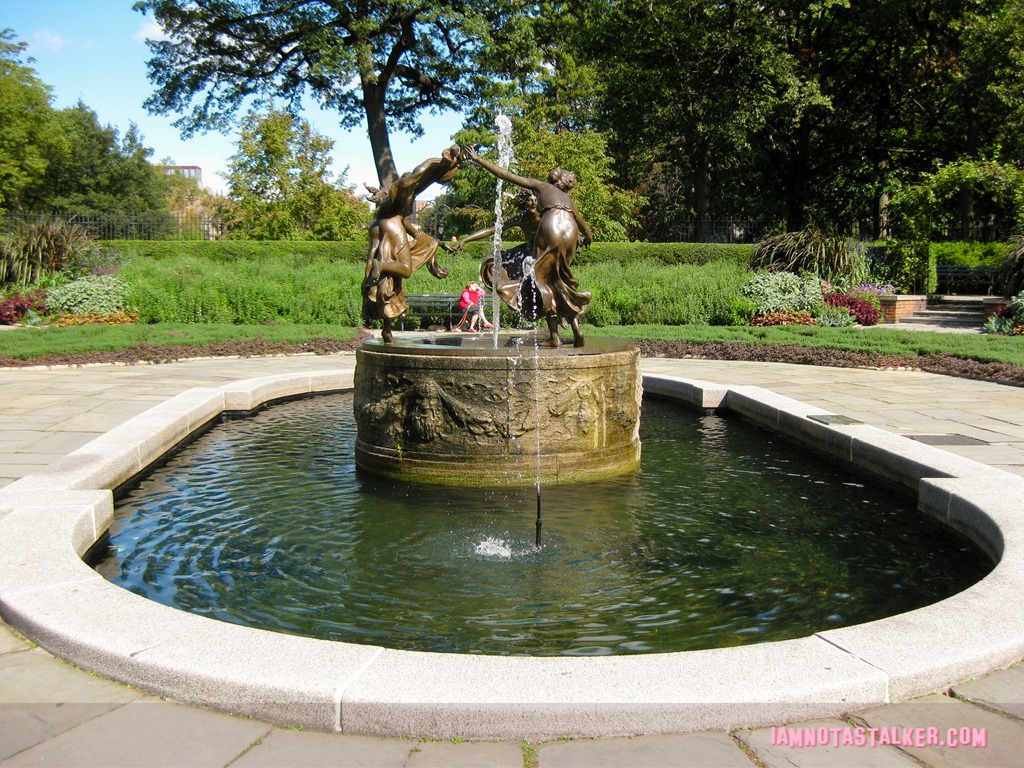 The Conservatory Garden from The Girl on the Train-4288