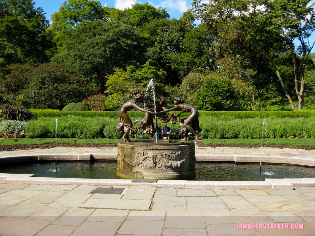 The Conservatory Garden from The Girl on the Train-4289