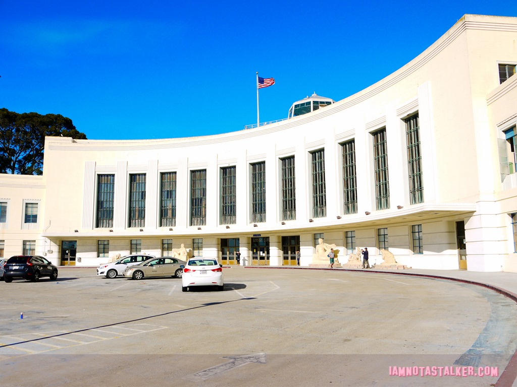 Administration Building Treasure Island from The Parent Trap-1190579