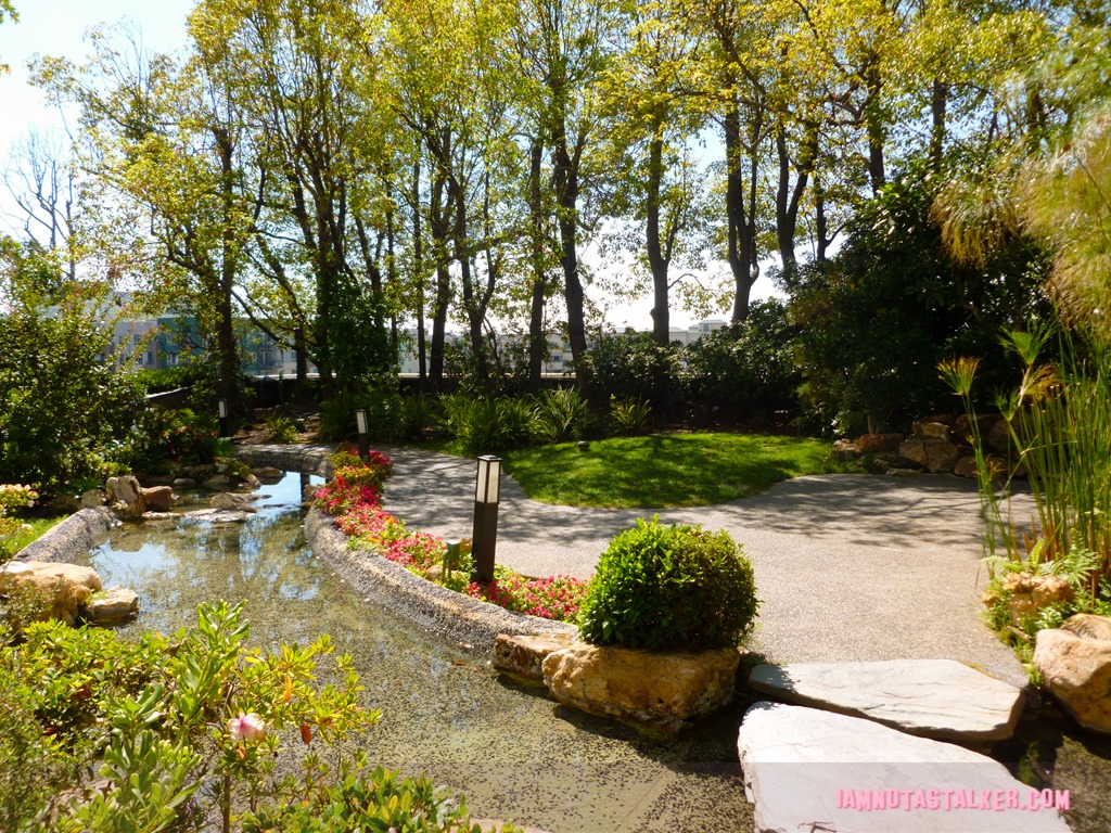 Kyoto Gardens from Her-1010155