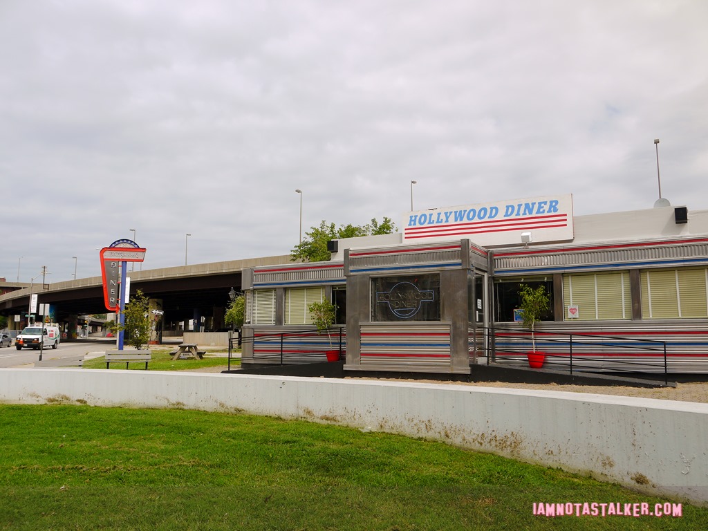 The Hollywood Diner from Sleepless in Seattle-1170350