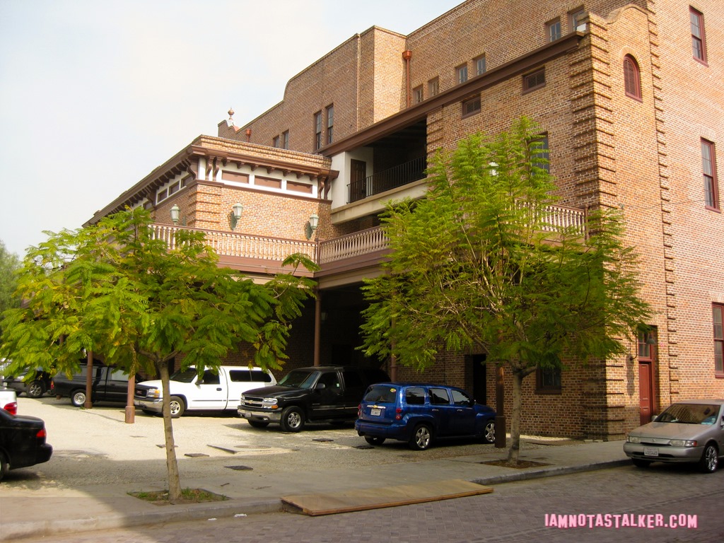 My Sister Sam Apartment Building-1123