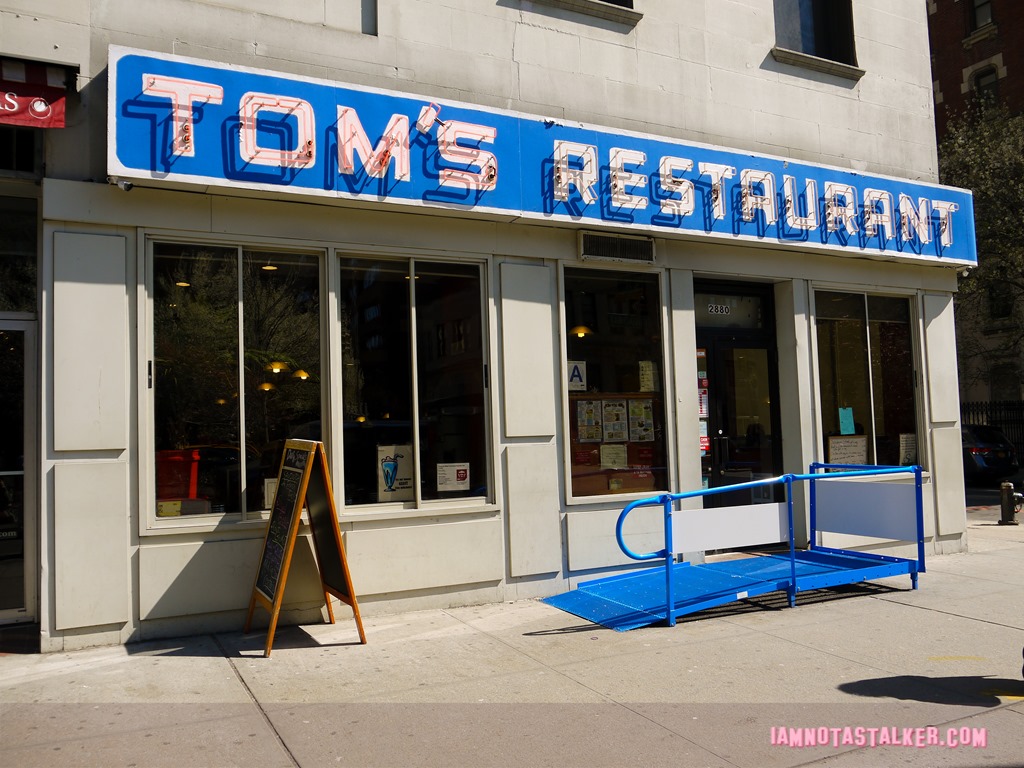 Tom'
