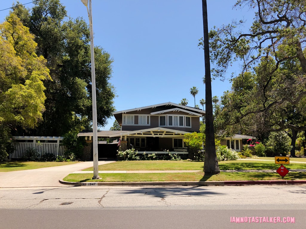The Splitting Up Together House-8880