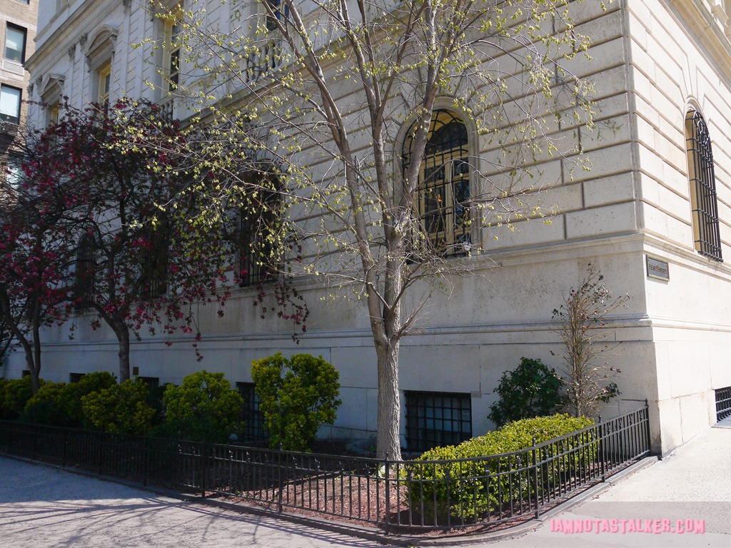 The A Perfect Murder Apartment Building-1140623