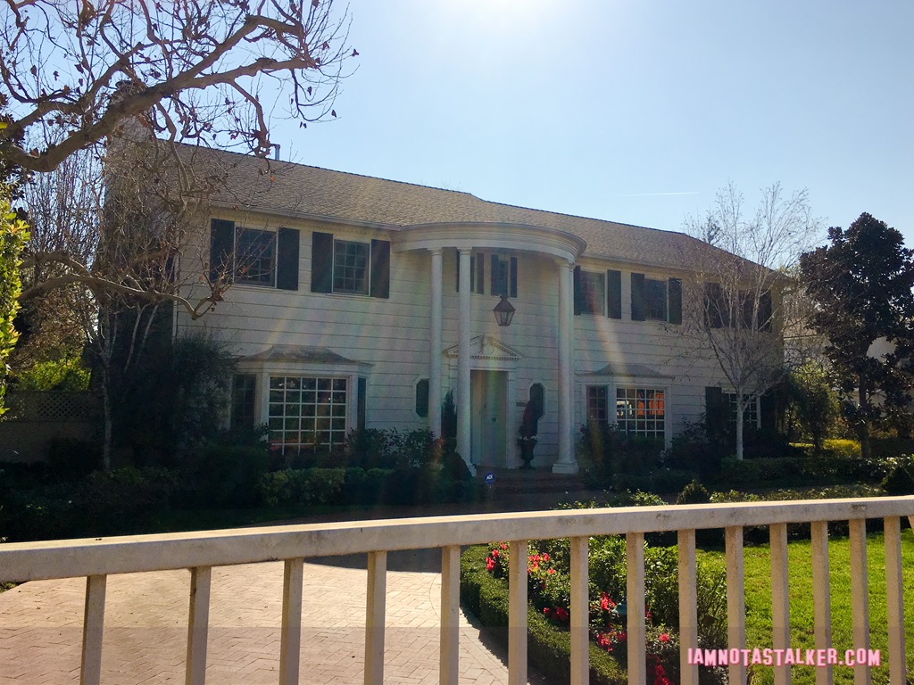 The Fresh Prince of Bel-Air Christmas House (10 of 15)